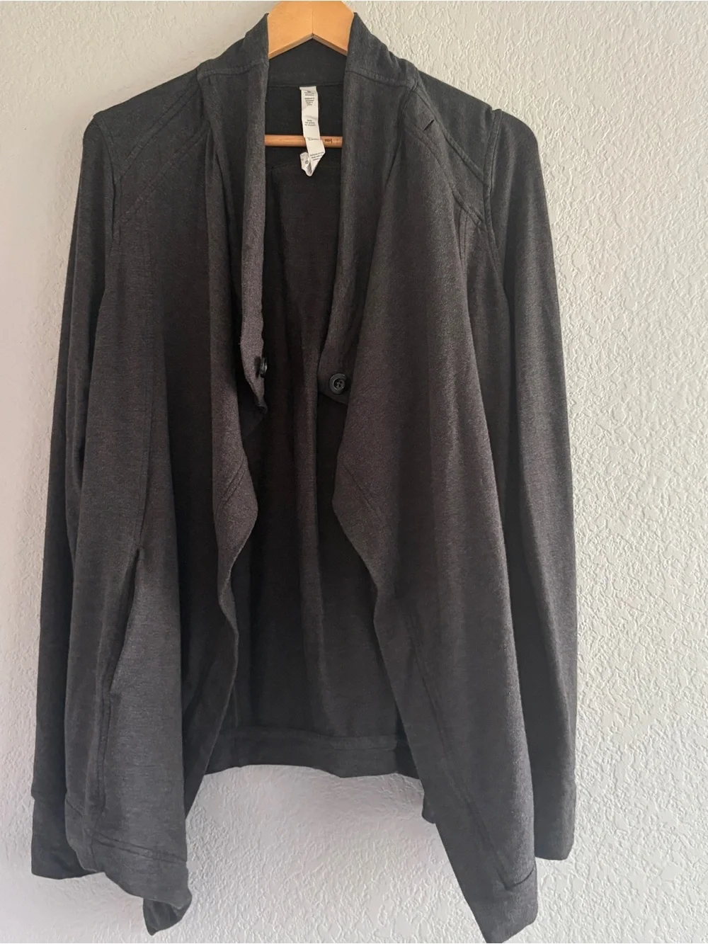 Lululemon coast wrap heather mod black Jacket Women’s Size 8 Dark Gray